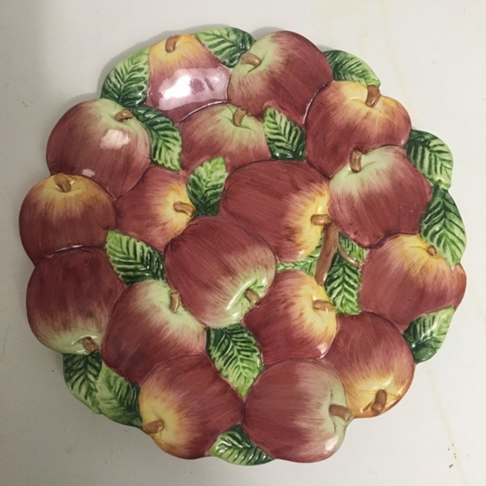 World Bazaar vintage pole ceramic 9” plate